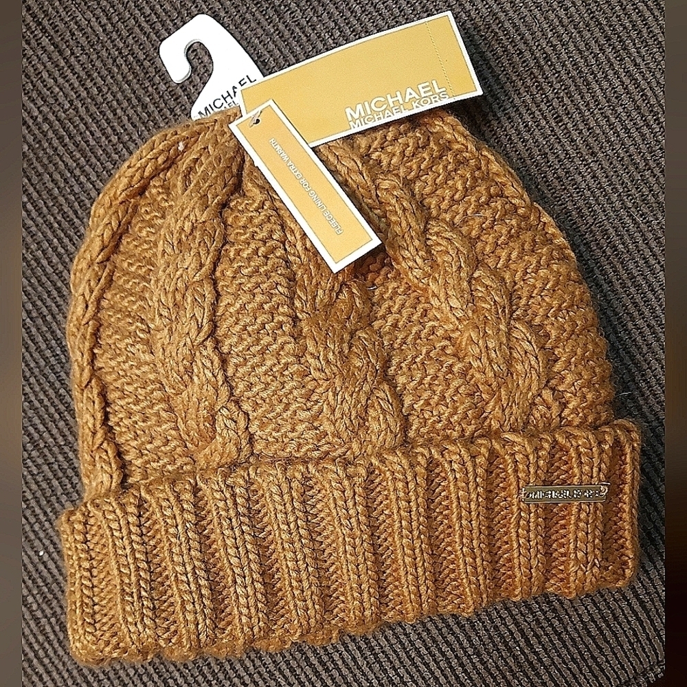 MK Hat Knit Beanie Cozy Fleece Lined Cold Weather Gorpcore Accessory